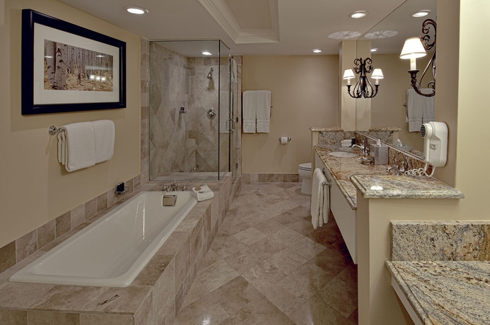 Imagen de la habitación del Hotel The Lodge at Vail, a RockResort by Vail Resorts. Foto 5