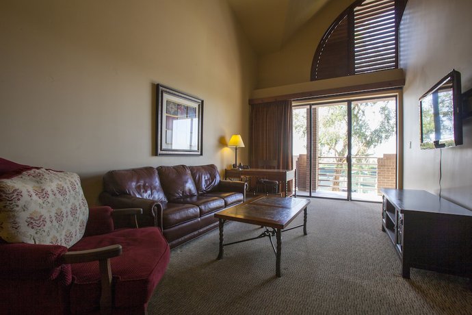 Imagen de la habitación del Hotel The Lodge at Ventana Canyon. Foto 11