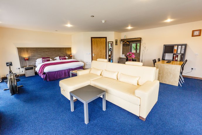 Imagen de la habitación del Hotel The Lodge on the Loch of Aboyne. Foto 19