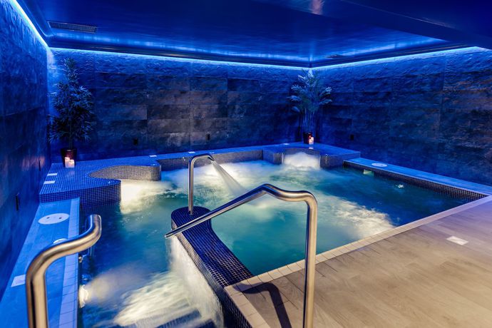Imagen de la piscina del Hotel The Lodges at Kilkea Castle. Foto 16