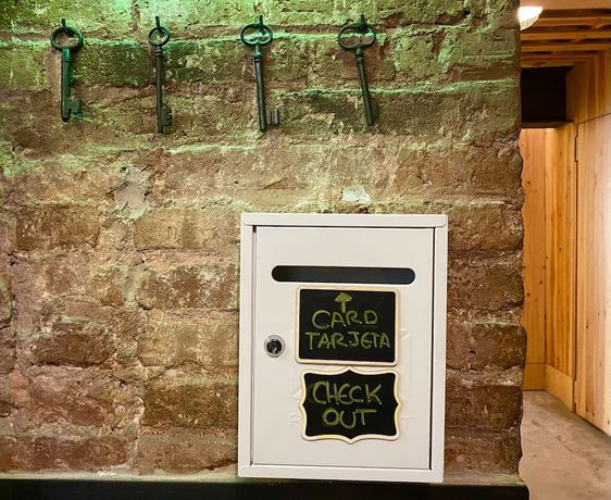 Imagen de los interiores del Hotel The Loft Hostel Barcelona La Pedrera. Foto 19