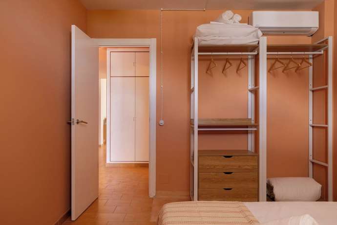 Imagen de la habitación del Hotel The Loft House Ibiza. Foto 8