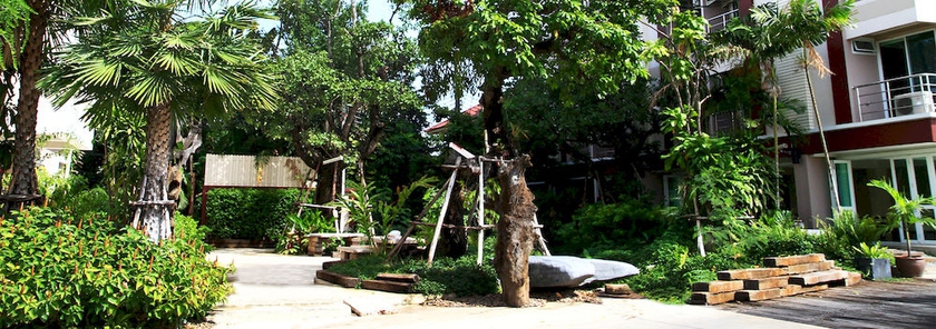 Imagen de los exteriores del Hotel The Loft Resort Bangkok. Foto 8