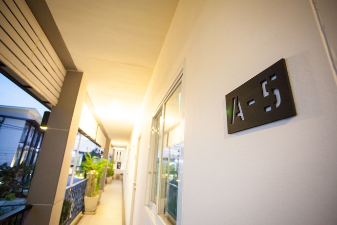 Imagen de los interiores del Hotel The Loft Room Ubon. Foto 16