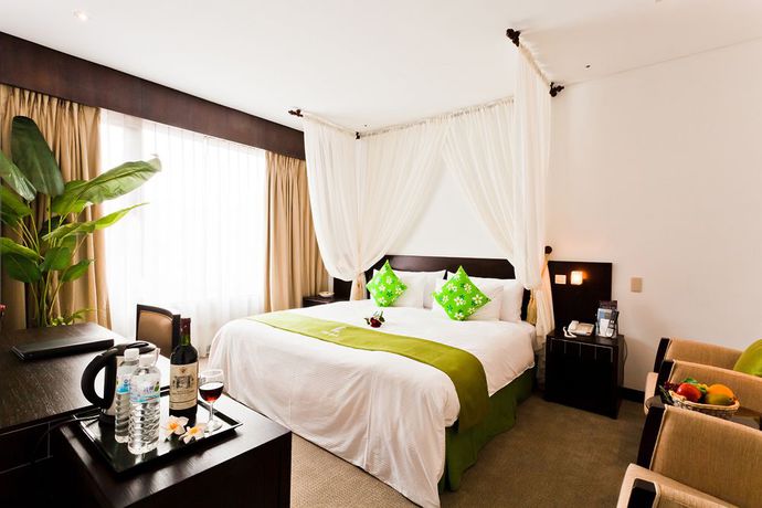 Imagen general del Hotel The Loft Seaside Suites. Foto 1