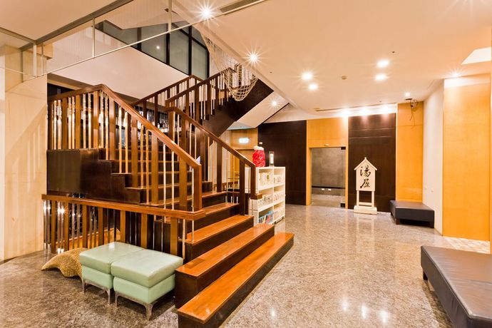 Imagen de los interiores del Hotel The Loft Seaside Suites. Foto 11