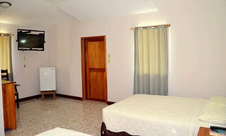 Imagen de la habitación del Hotel The Log Cab Inn Resort. Foto 19
