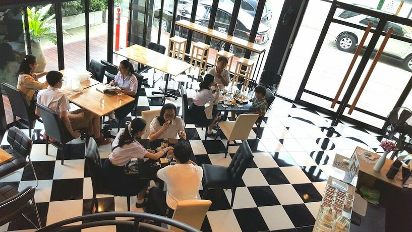 Imagen del bar/restaurante del Hotel The Logbook Room and Cafe. Foto 13