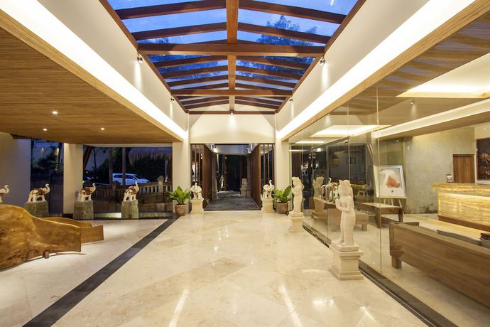 Imagen de los interiores del Hotel The Lokha Ubud Resort, Villas and Spa. Foto 11