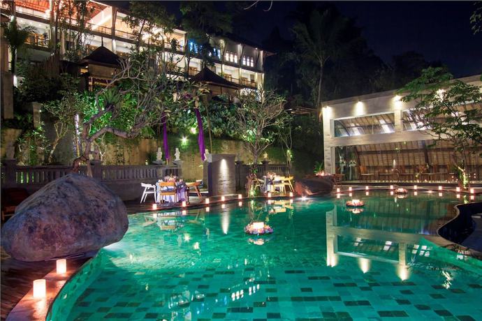 Imagen de la piscina del Hotel The Lokha Ubud Resort, Villas and Spa. Foto 14