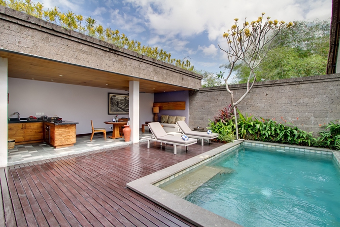 Imagen de la piscina del Hotel The Lokha Umalas Villas and Spa. Foto 16