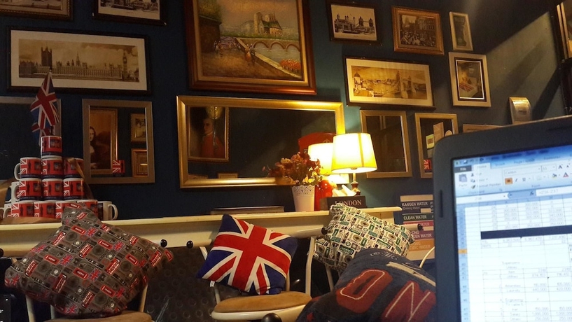 Imagen de los interiores del Hotel The London Living at Kebagusan City. Foto 15