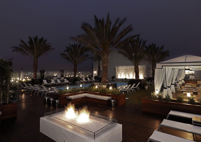 Imagen de los exteriores del Hotel The London West Hollywood At Beverly Hills. Foto 11