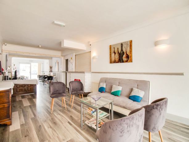 Imagen de los interiores del Hotel The Longlands. Foto 20
