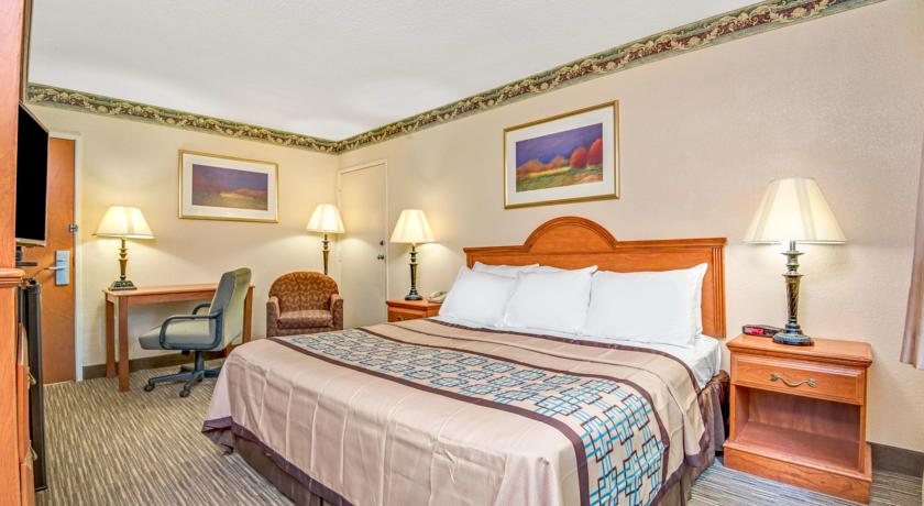 Imagen de la habitación del Hotel The Longleaf. Foto 7