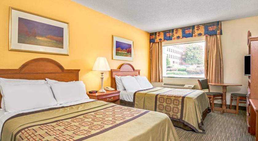 Imagen de la habitación del Hotel The Longleaf. Foto 8