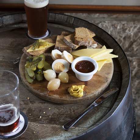 Imagen del bar/restaurante del Hotel The Lord Nelson Brewery. Foto 4