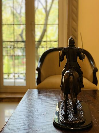 Imagen de la habitación del Hotel The Lorian Club. Foto 18