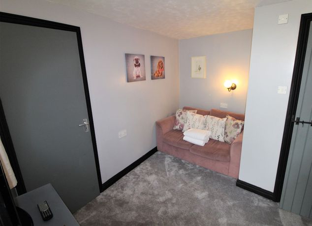 Imagen de la habitación del Hotel The Lorna Doone. Foto 7