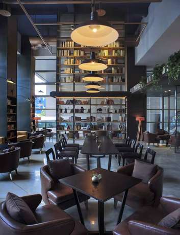 Imagen del bar/restaurante del Hotel The Lotus Chongqing. Foto 4
