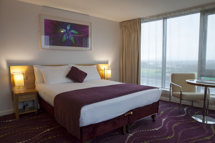 Imagen de la habitación del Hotel The Louis Fitzgerald. Foto 4