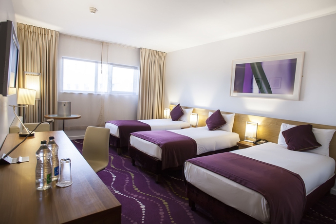 Imagen de la habitación del Hotel The Louis Fitzgerald. Foto 7