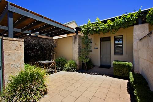 Imagen de la habitación del Hotel The Louise. Foto 6