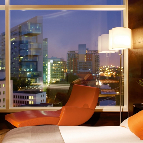 Imagen de la habitación del Hotel The Lowry. Foto 7