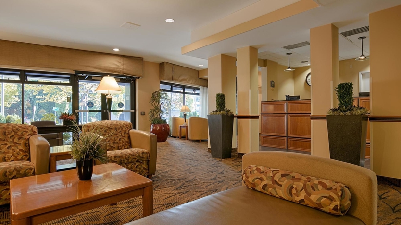 Imagen de los interiores del Hotel The Loyal Inn. Foto 11