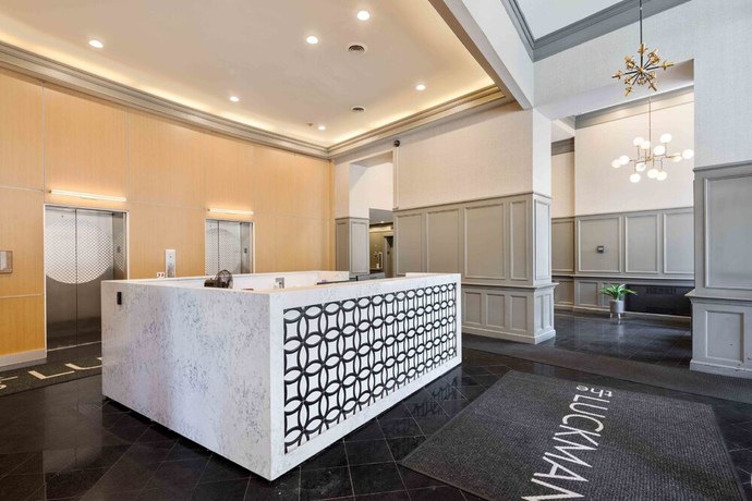 Imagen de los interiores del Hotel The Luckman Apartments by Barsala. Foto 20