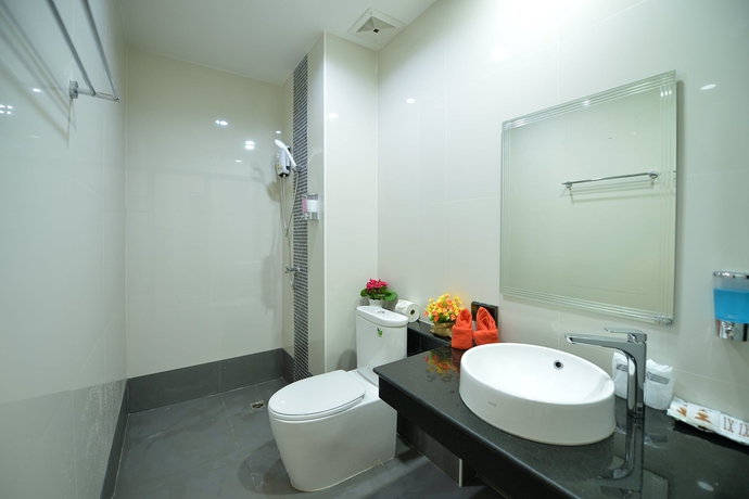 Imagen de la habitación del Hotel The Lucky Beach Ao Nang. Foto 15