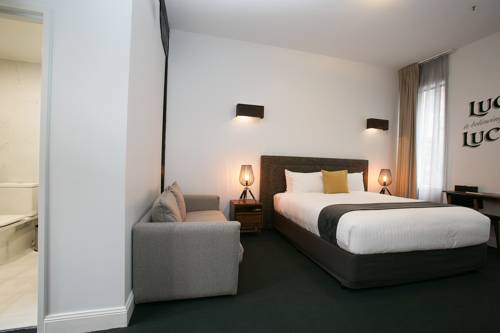 Imagen de la habitación del Hotel The Lucky. Foto 2