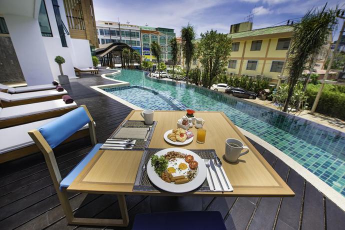 Imagen general del Hotel The Lunar Patong. Foto 11