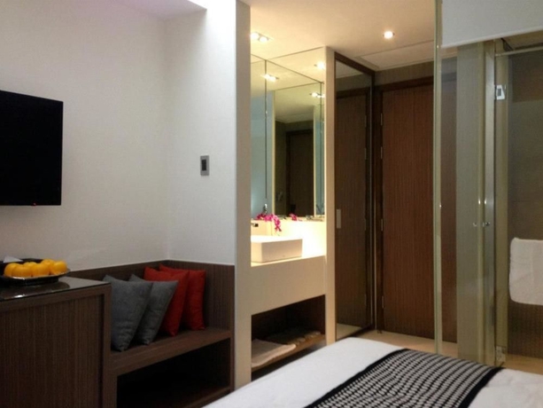 Imagen de la habitación del Hotel The Luxe. Foto 5