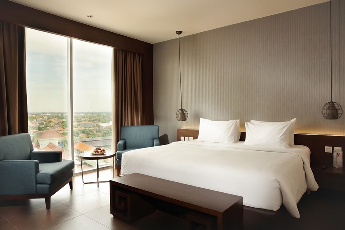 Imagen de la habitación del Hotel The Luxton Cirebon and Convention. Foto 4
