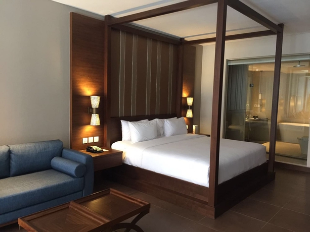 Imagen de la habitación del Hotel The Luxton Cirebon and Convention. Foto 7