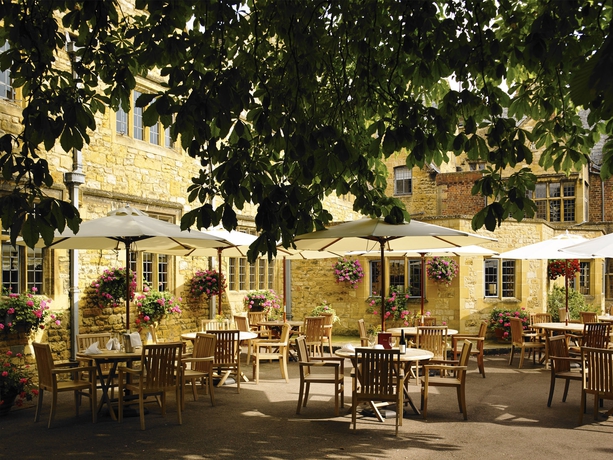 Imagen de los exteriores del Hotel The Lygon Arms - An Iconic Luxury. Foto 5