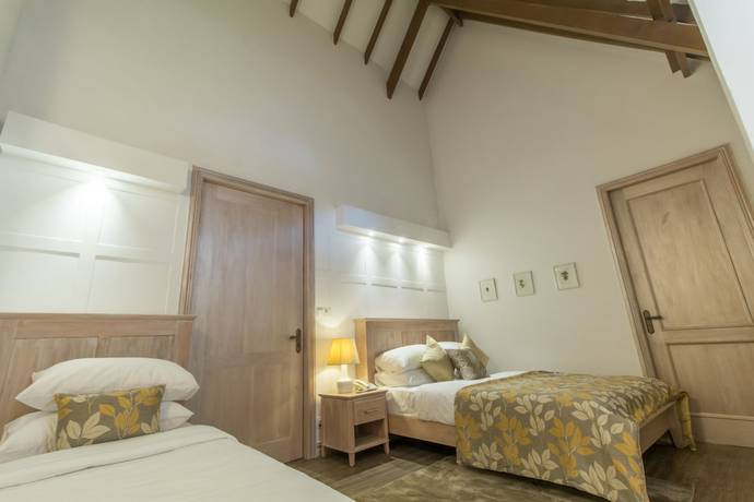 Imagen de la habitación del Hotel The Lynden Grove. Foto 11