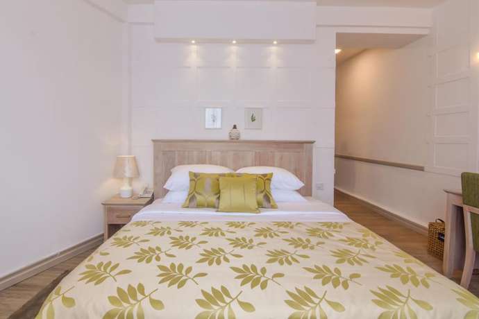 Imagen de la habitación del Hotel The Lynden Grove. Foto 13