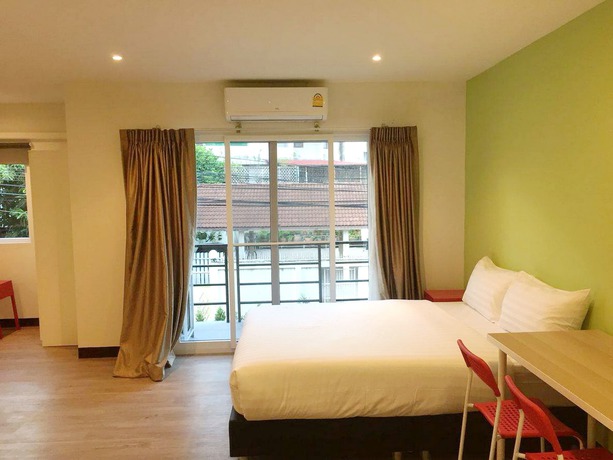 Imagen de los exteriores del Hotel The M Pool Villas Bangkok - Bts Ekkamai. Foto 18