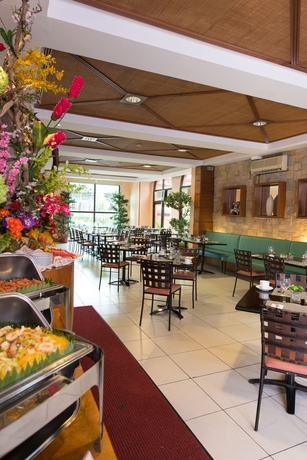 Imagen del bar/restaurante del Hotel The Mabuhay Manor. Foto 3