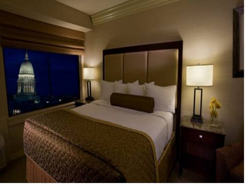 Imagen de la habitación del Hotel The Madison Concourse and Governor's Club. Foto 12