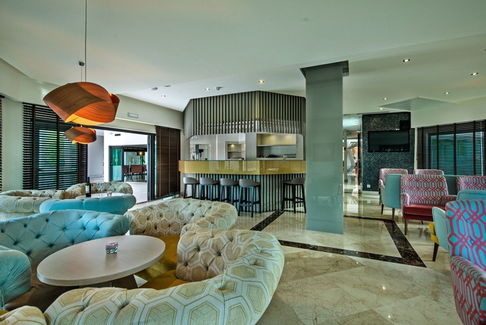 Imagen del bar/restaurante del Hotel The Magnolia. Foto 7