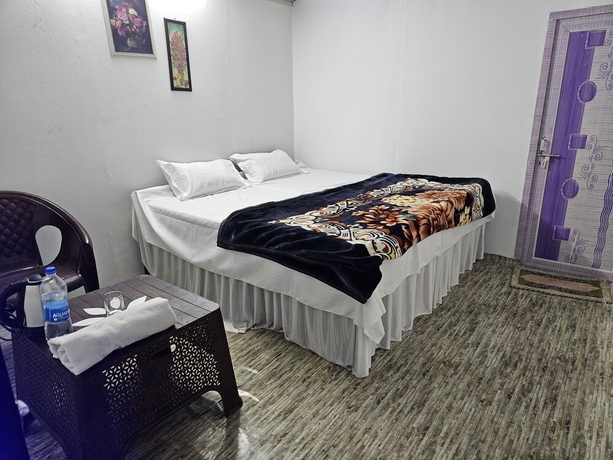 Imagen de la habitación del Hotel The Mahakumbh Vatika. Foto 8