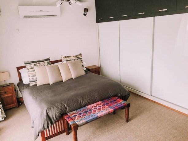 Imagen de la habitación del Hotel The Mahal Luxurious Homestay. Foto 9