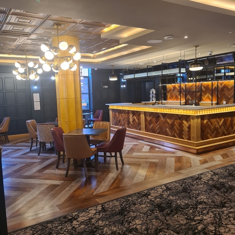 Imagen de los interiores del Hotel The Maiden City. Foto 12