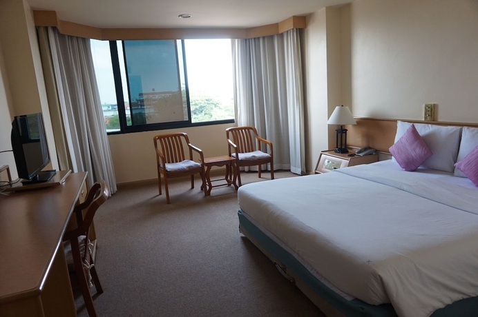 Imagen de la habitación del Hotel The Majestic Sakon Nakhon. Foto 4