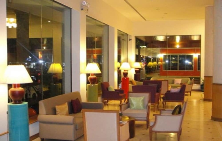 Imagen de los interiores del Hotel The Majestic Sakon Nakhon. Foto 14