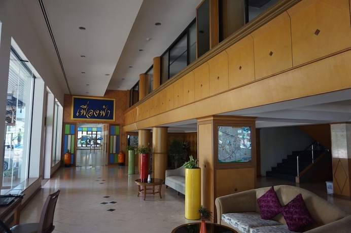 Imagen de los interiores del Hotel The Majestic Sakon Nakhon. Foto 17