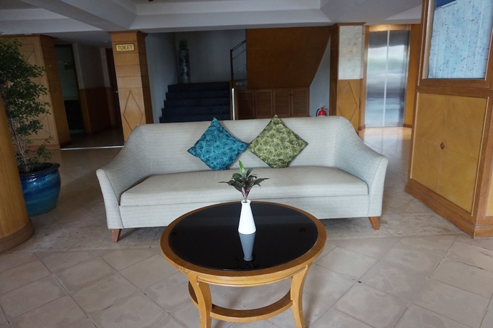 Imagen de los interiores del Hotel The Majestic Sakon Nakhon. Foto 18